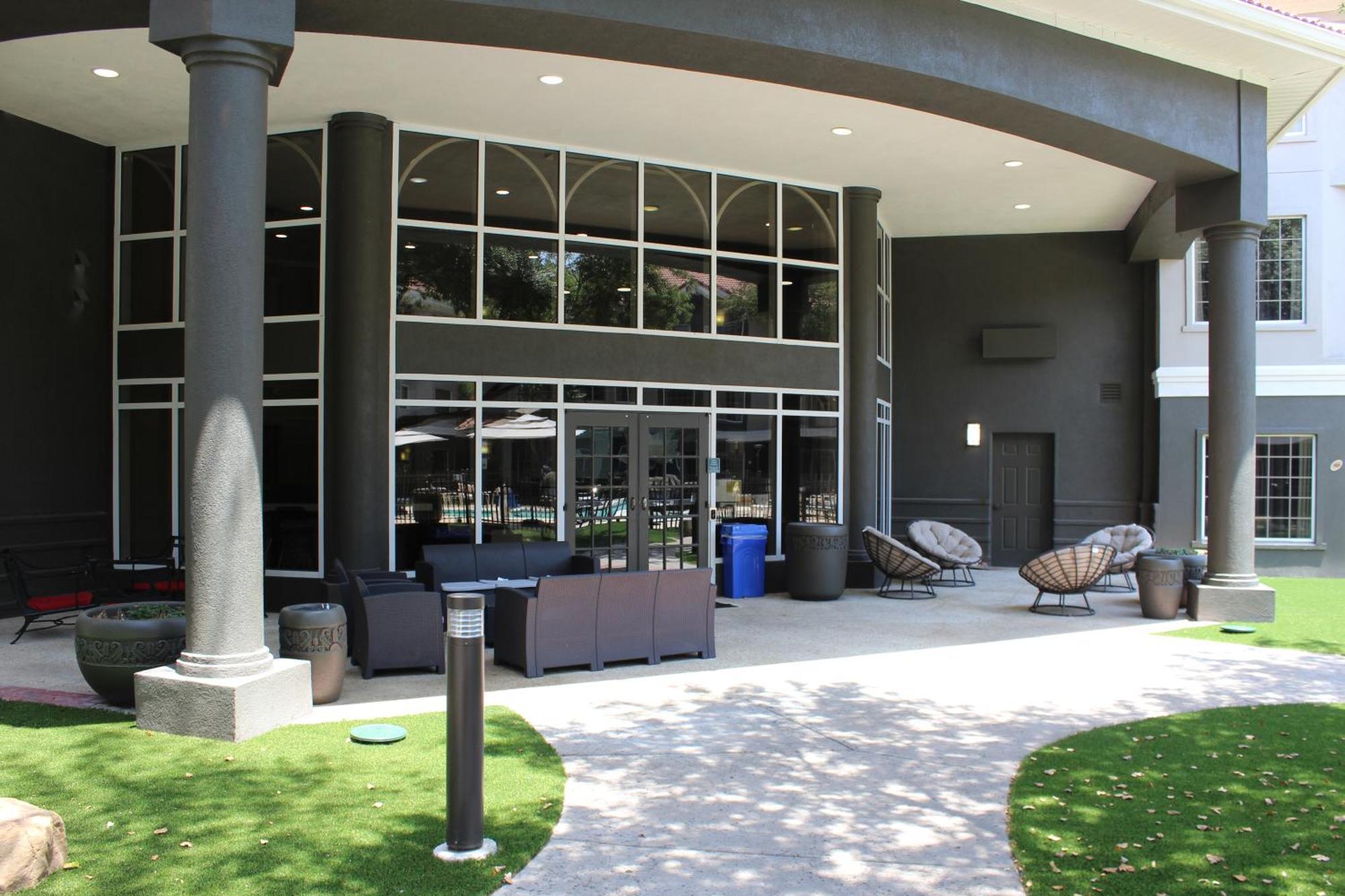 La Quinta By Wyndham Dallas - Addison Galleria Eksteriør billede